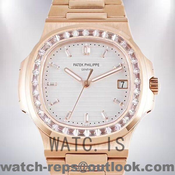 Patek Philippe Nautilus 5711 40mm Men White Dial Watch